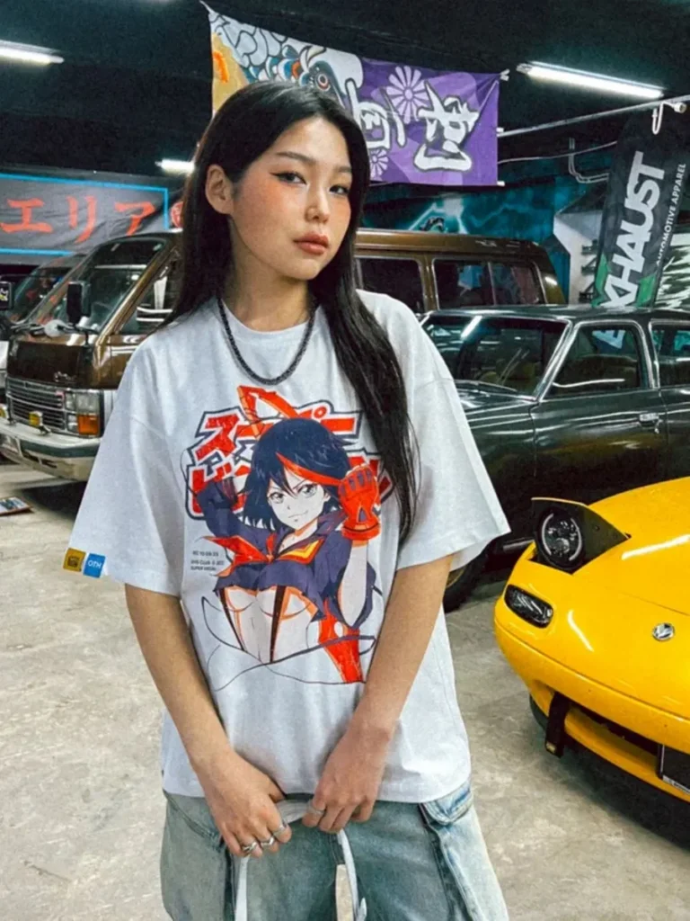 Футболка оверсайз с принтом аниме